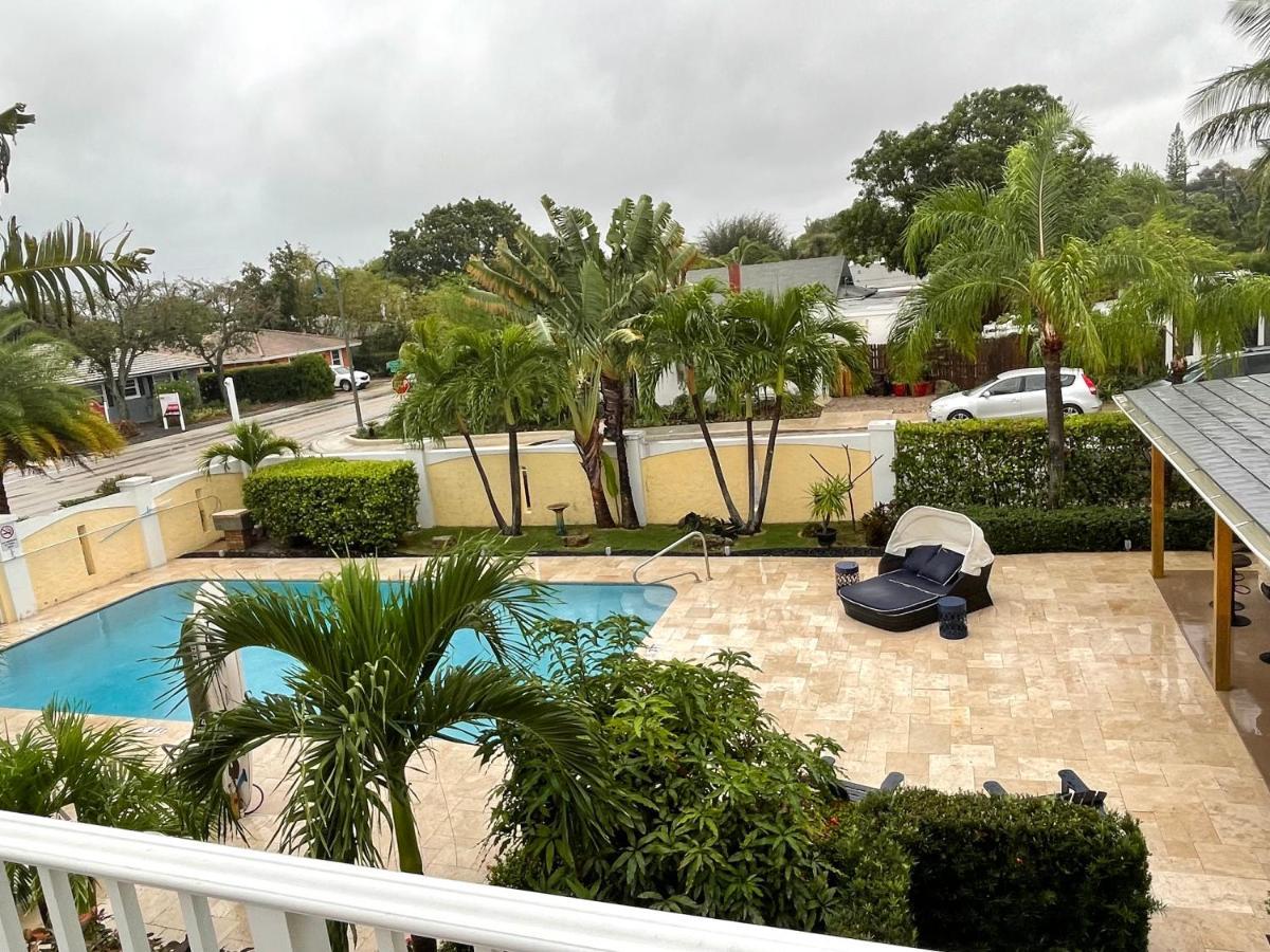 Capri Inn & Apartments Lake Worth Beach Exterior photo